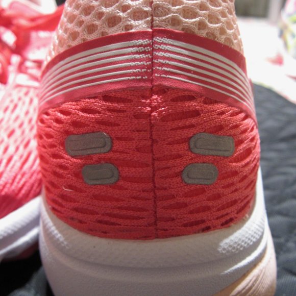 Asics Hot Pink DuoMax Gel GT-1000 - Picture 5 of 10